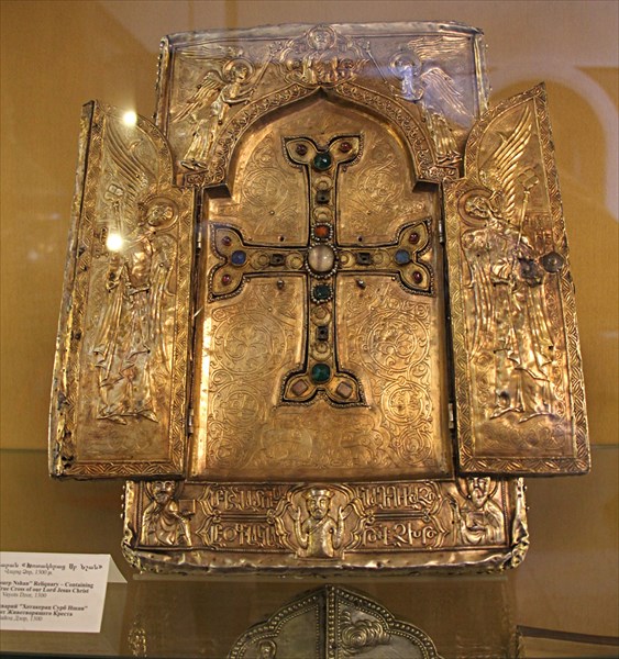 078-Реликварии с частицеи Животворящего Креста, 1300 год